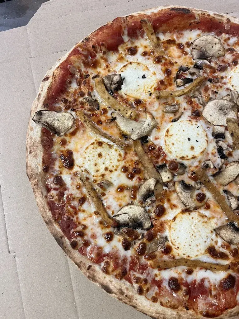 Carpi Pizza Cabrils_Cabrils_slider_image_2