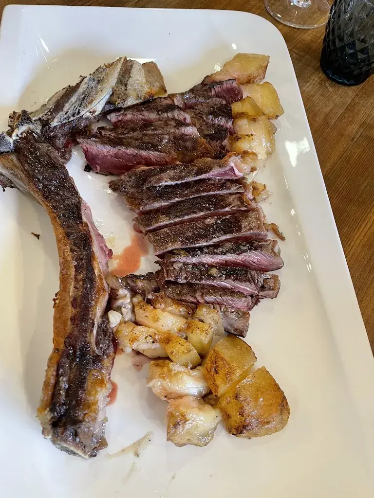 Tona Pallares_Reilos Carns & Grill_Cabrils_review