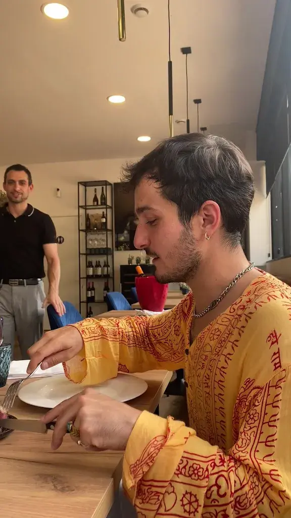 Reilos Carns & Grill_Cabrils_slider_image_2