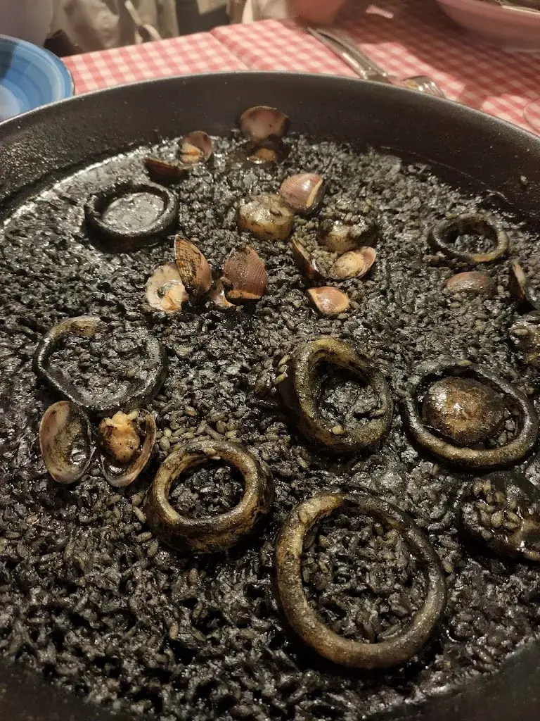 Laia Junyent_Bar Manelic_Cabrils_review