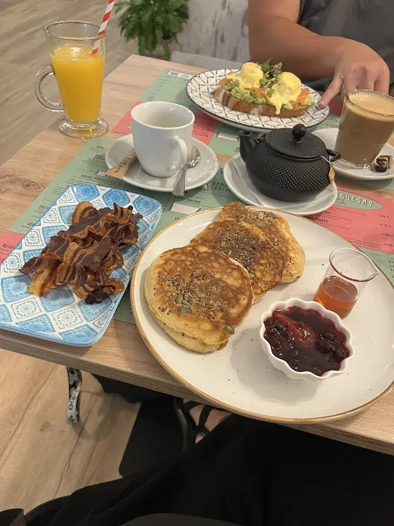 Little Litschi_Brunch & More_Canet de Mar_review