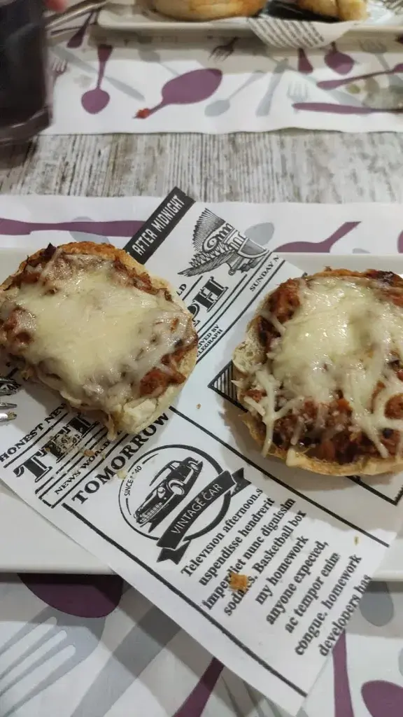 Carlos H_Ancla_Canet de Mar_review