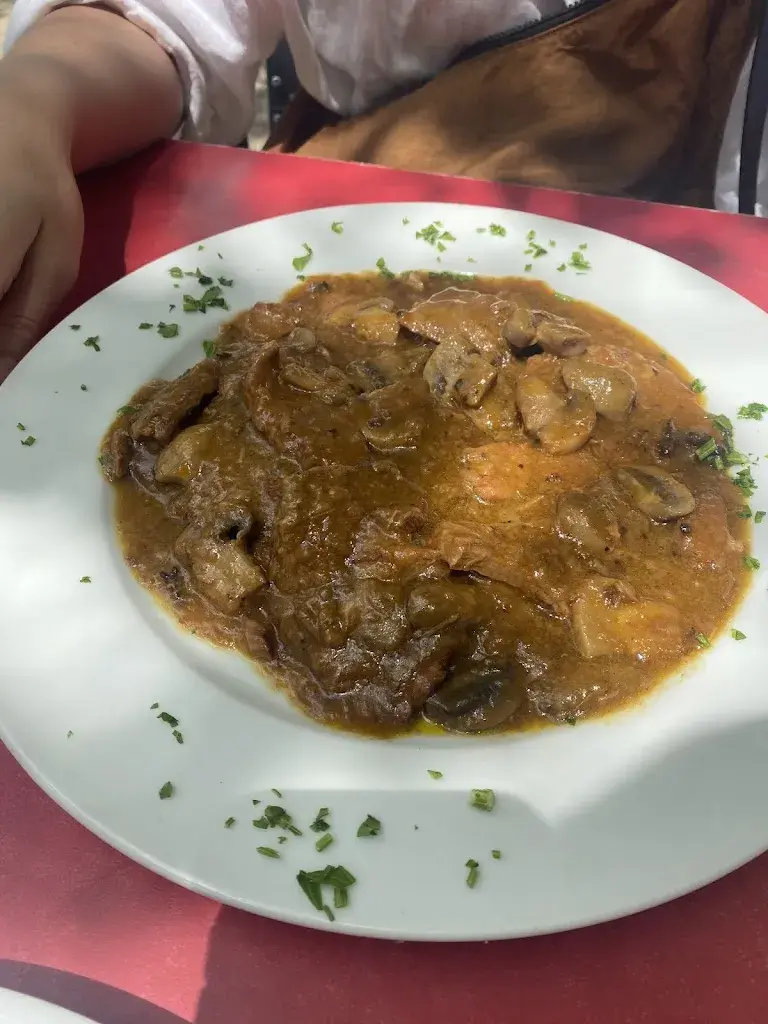 Spencer Robson_La Taberneta - Ca la Ingrid_Canyelles_review