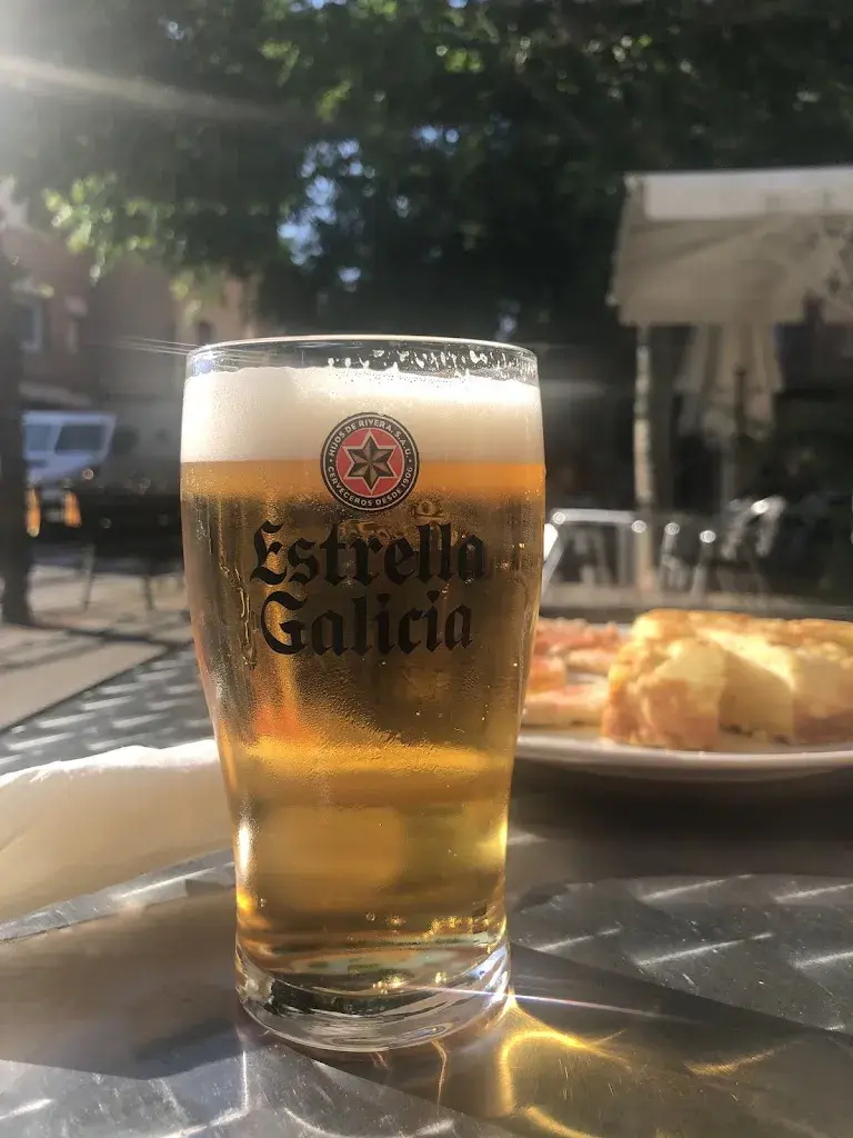 Rina Hofmann_El Divino_Caldes de Montbui_review