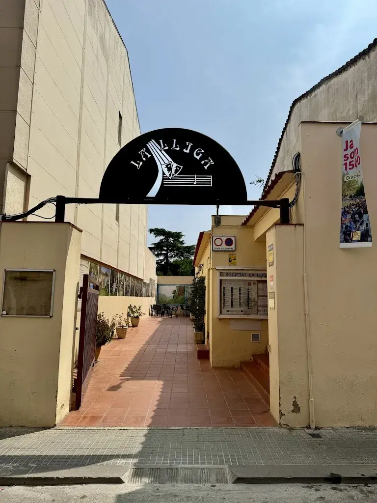 Clarins_Cafeteria La Lliga_Capellades_review