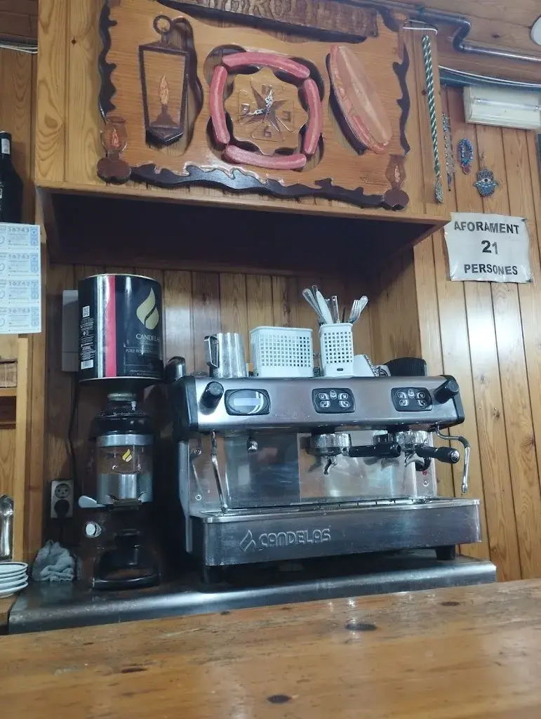 Isra GN_Frankfurt El Farolillo_Capellades_review