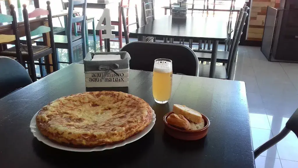 Bar Restaurant AQUI MISMO AQUI MATEIX_Capellades_slider_image_2