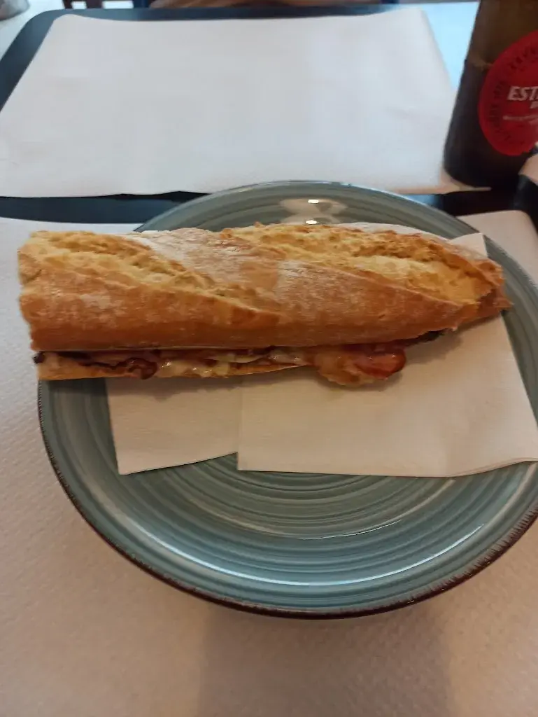 Bar Restaurant AQUI MISMO AQUI MATEIX_Capellades_slider_image_3