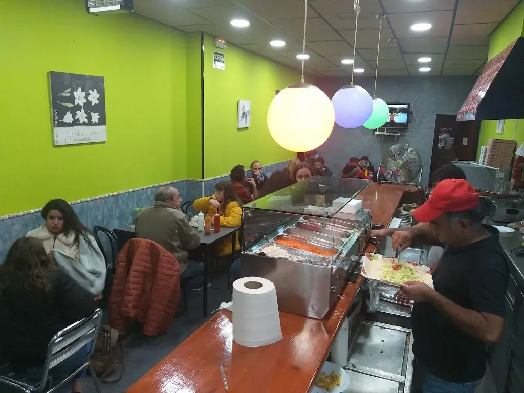 Muhammad Naveed_King doner kebab Pizzeria_Capellades_review