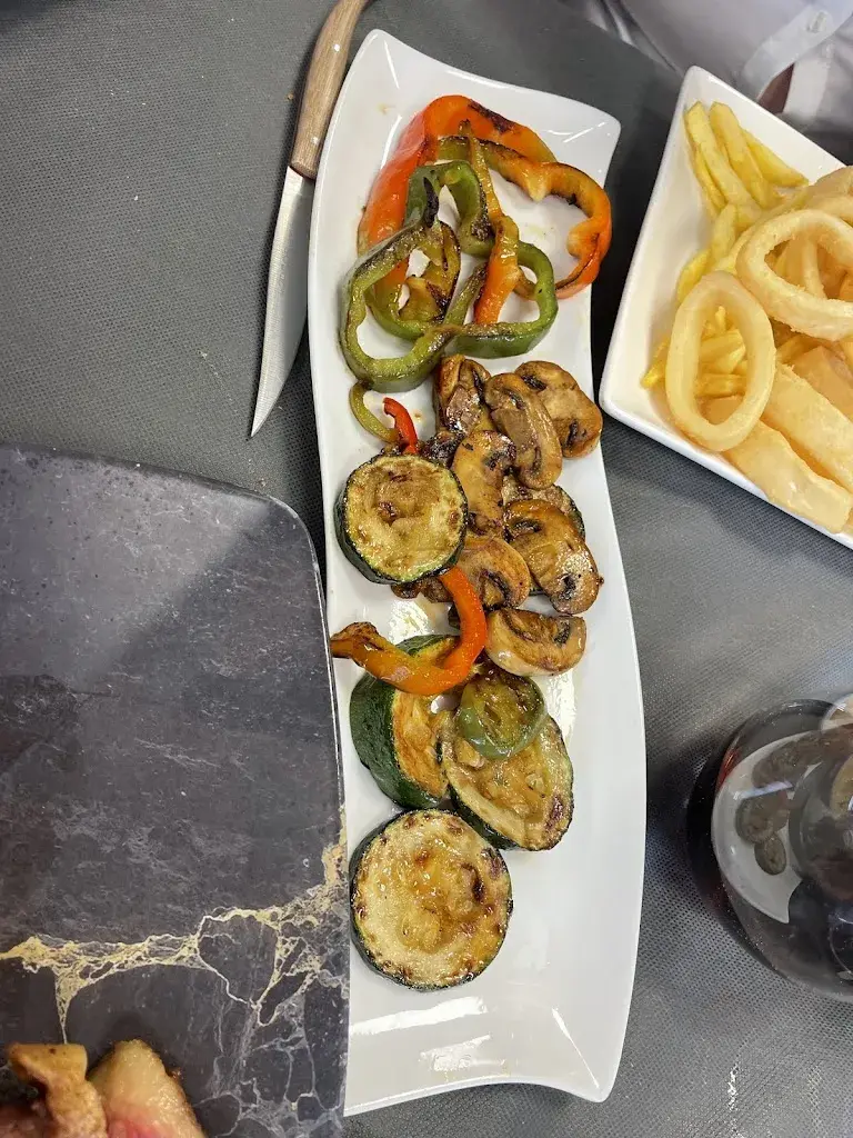 Enrique Allegue_Restaurante Urimare. Parrillada Pizzería_Narón_review