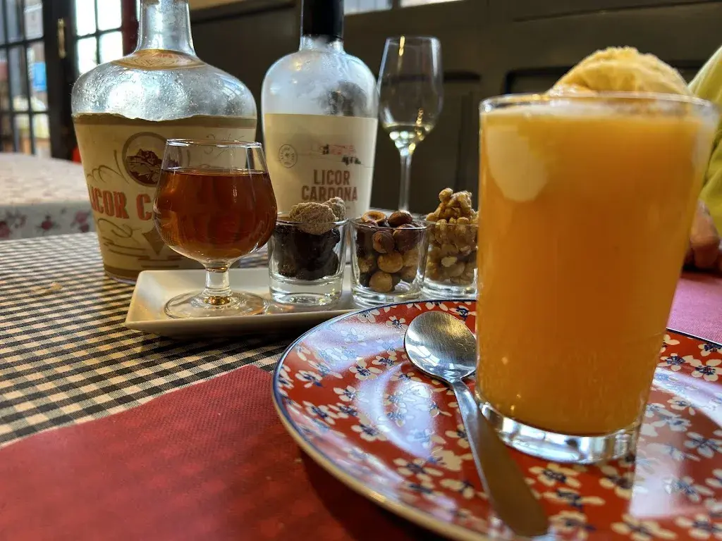 Menu_Bar Avenida_Cardona_image_7