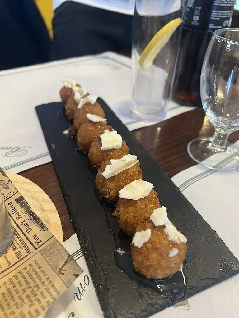 Mae Adobas_Restaurant Cardona_Cardona_review