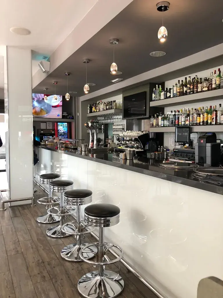 Cafetería Tyche restaurant in Narón