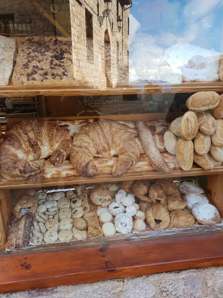 J. Xavier Tapia D._Bar Restaurant El Celler_Castellar de nHug_recensione