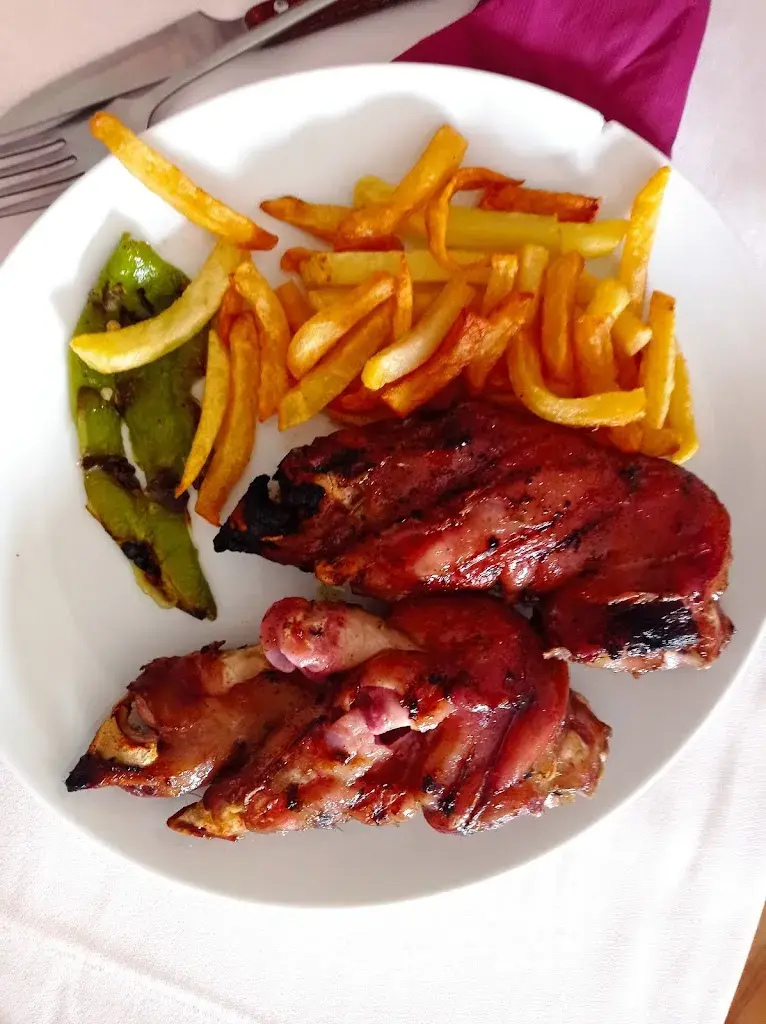 Helena Capilla_Braseria El Caliu_Castellar de nHug_review