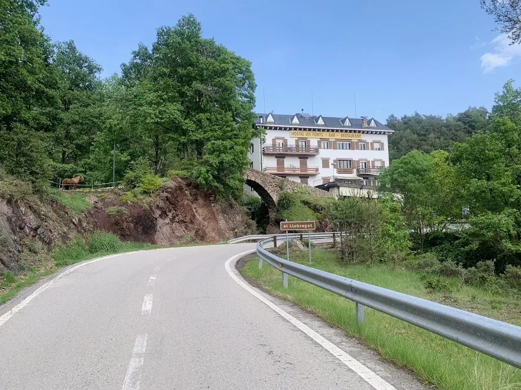 Eline van Straalen_Hostal Les Fonts_Castellar de nHug_review