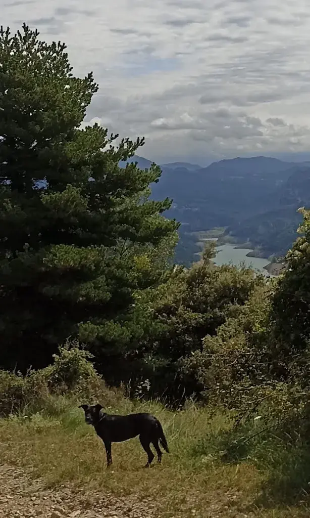 Nik Ashman_Hostal Les Fonts_Castellar de nHug_review