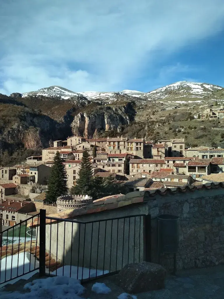 Matias Radziwiluk_La Closa_Castellar de nHug_review