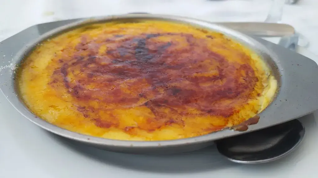 Francesc Romà i Frigolé_Hostal Alt Llobregat_Castellar de nHug_review