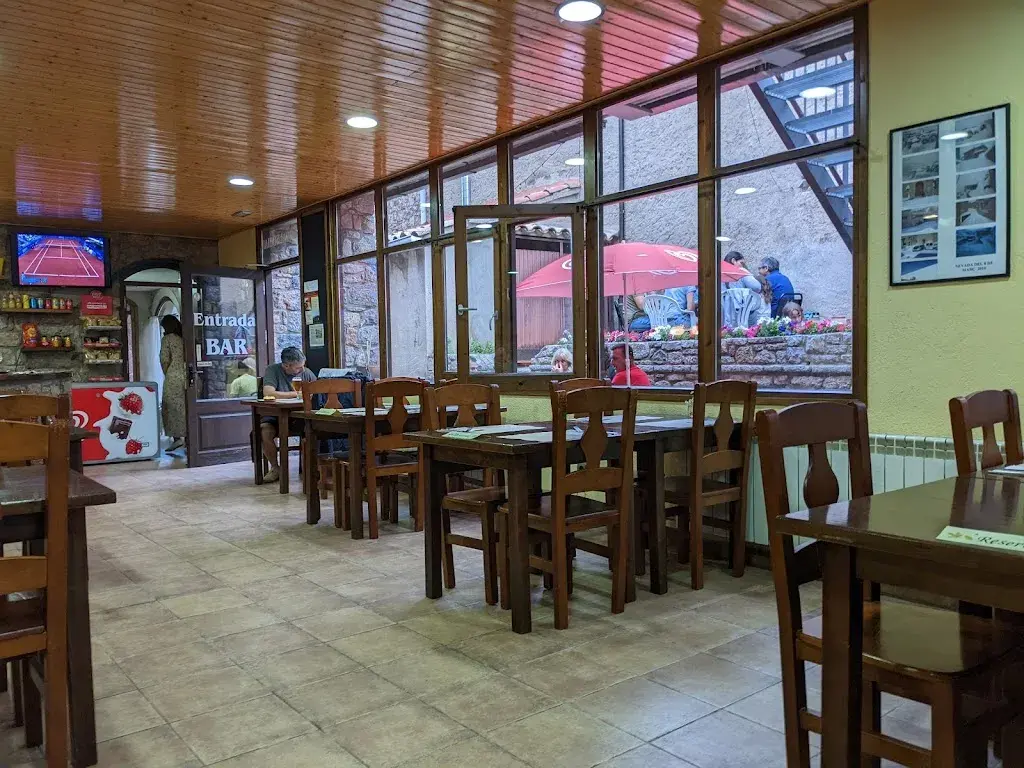 Bar_La Rectoria_Castellar de nHug_slider_image_1