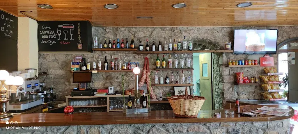 Bar_La Rectoria_Castellar de nHug_slider_image_3