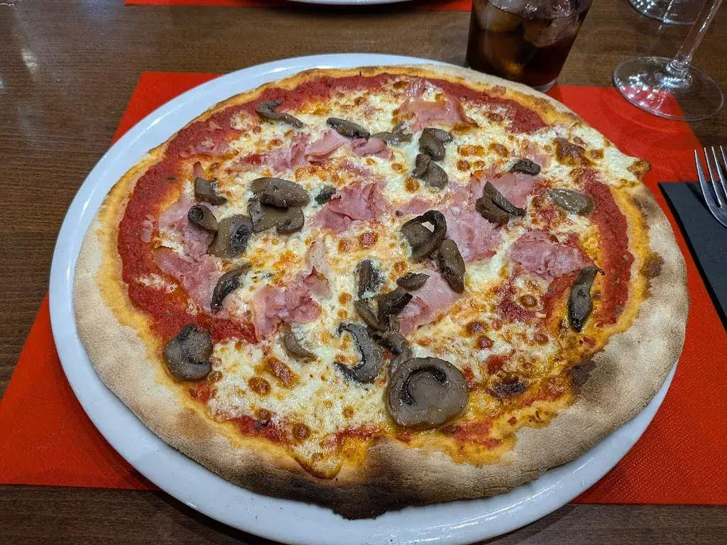 Pizzeria Torre Rossa Cardedeu_Cardedeu_slider_image_3