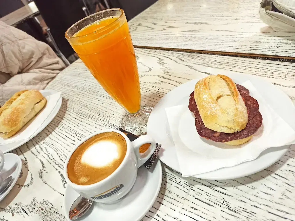 Goffik's_Cardedeu_slider_image_3