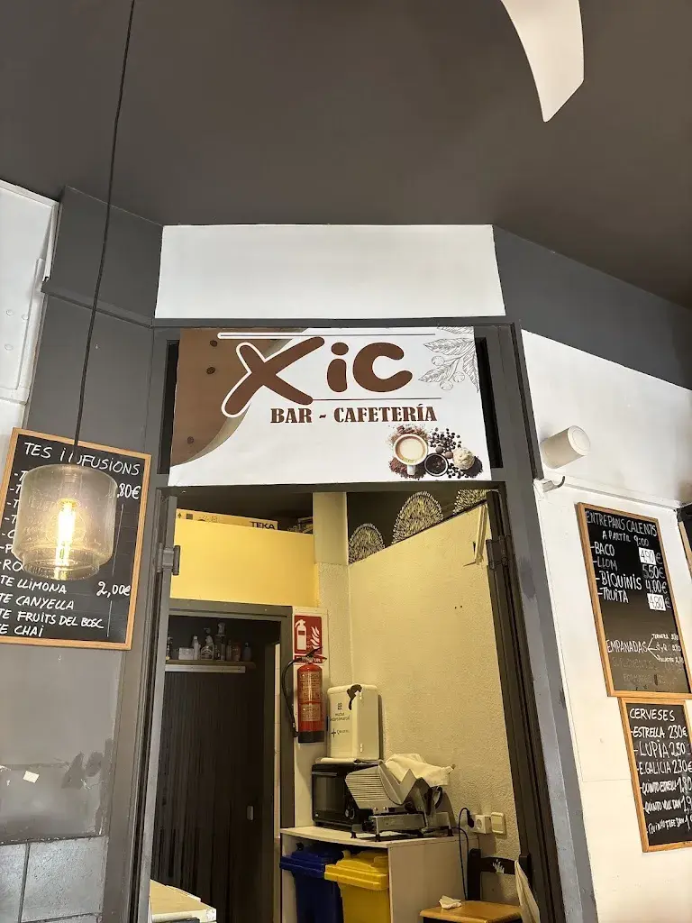 Bar Xic_Cardedeu_slider_image_3