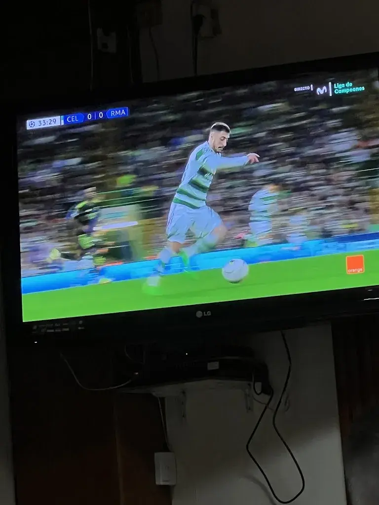 Ana Márquez Torres_Bar La Copa_Canovelles_recensione