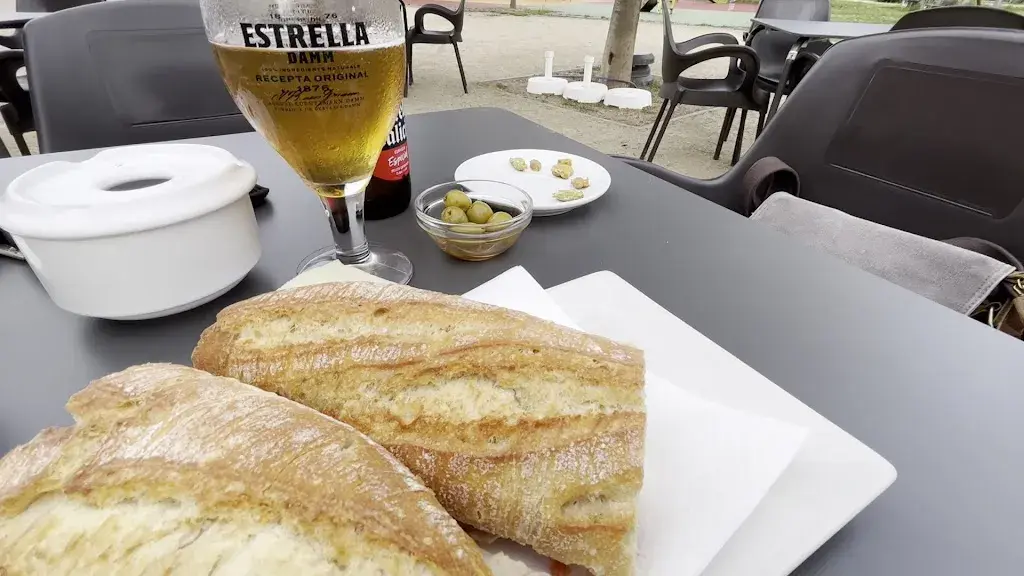 RESTAURANT BAR EPORA 2_Canovelles_slider_image_2