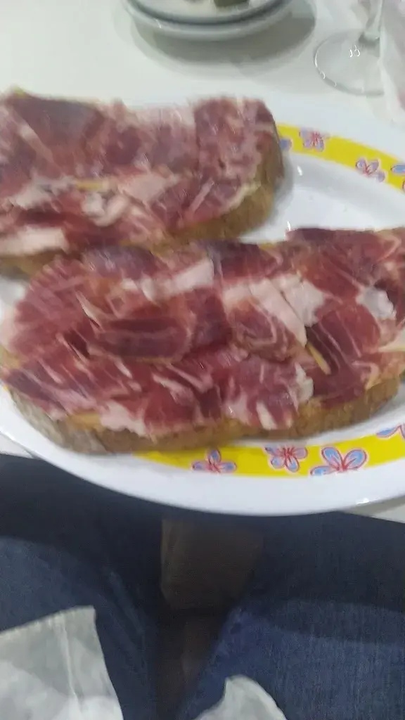 JOSE PEREZ IBAÑEZ_Bar Molina_Canovelles_review