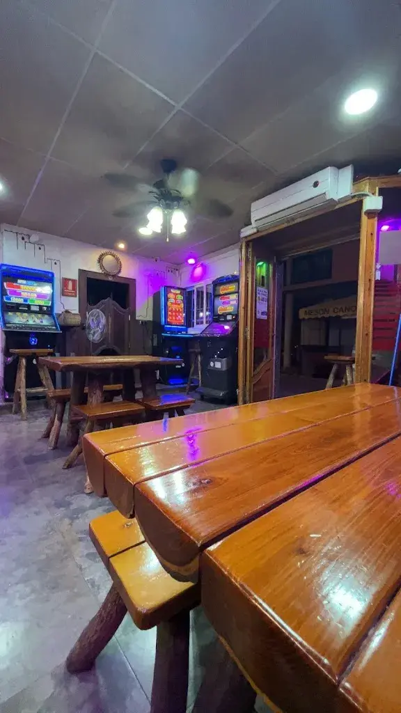 Bar Restaurant Meson Canovelles_Canovelles_slider_image_3