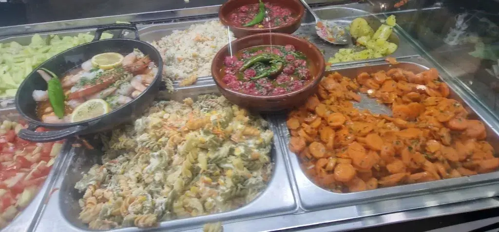 Bruce Wayne_Restaurant snack Tetouan_Canovelles_review