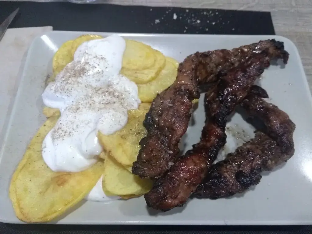 Bar Restaurant Mes que tapes_Canovelles_slider_image_2