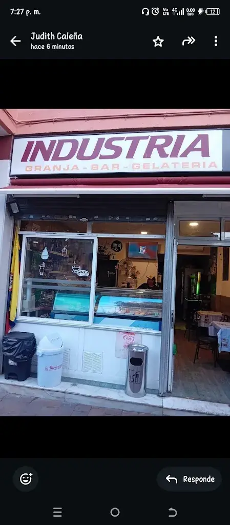 Bar Industria - Comida Colombiana_Canovelles_slider_image_2