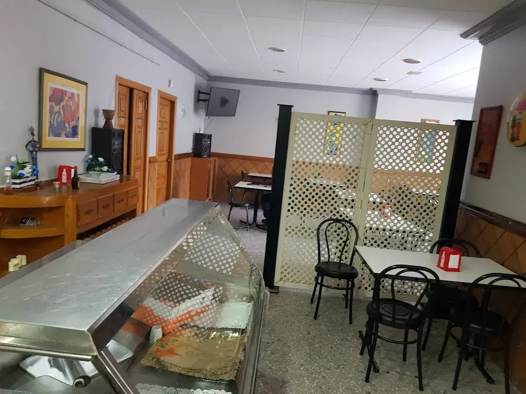 Bar Restaurante BAOBAB restaurant in Canovelles