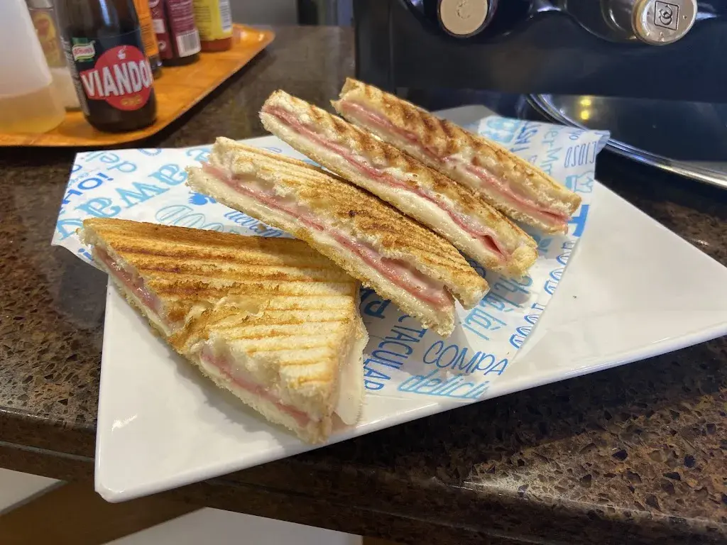 Frankfurt el Toro Azul_Canovelles_slider_image_2