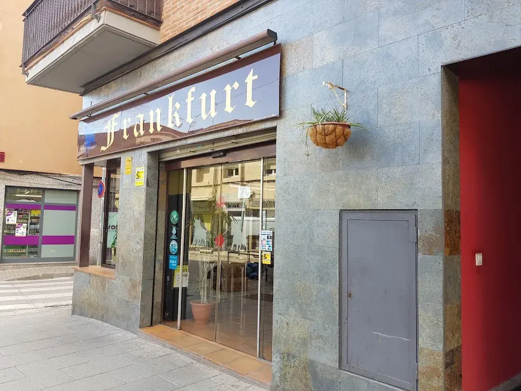 Frankfurt el Toro Azul_Canovelles_slider_image_3