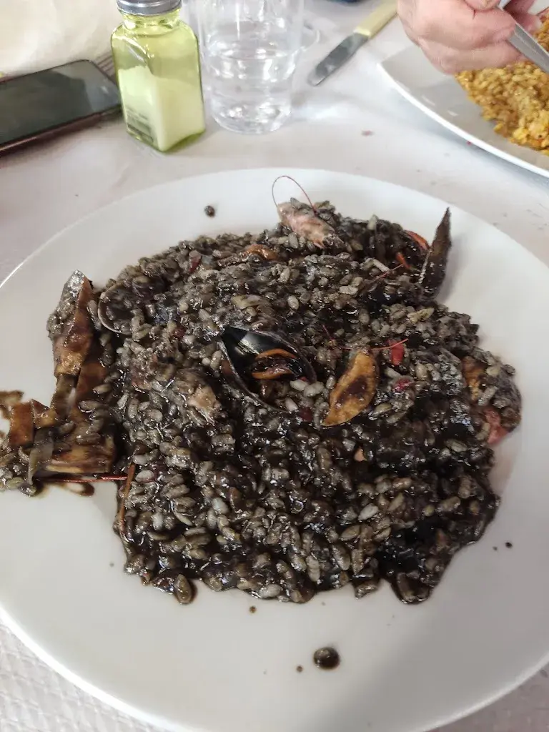 Menü_Bar Camp de Futbol Canovelles, Sl_Canovelles_Bild_1