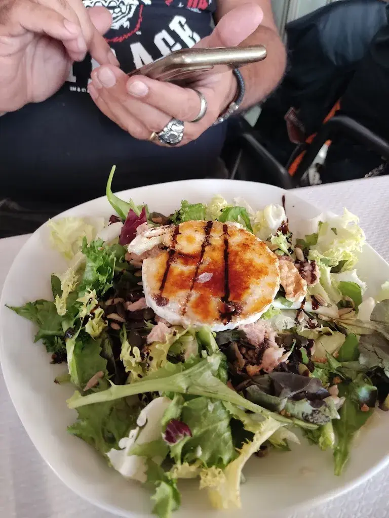 Menü_Bar Camp de Futbol Canovelles, Sl_Canovelles_Bild_4