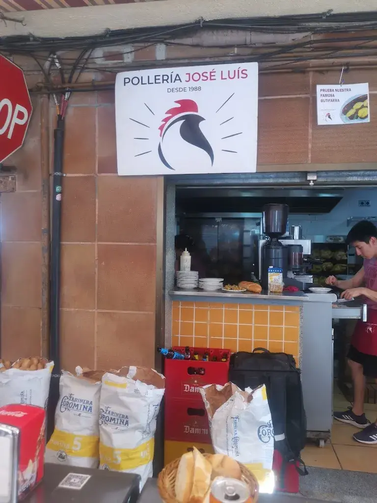 Uri vinyeta_Pollastreria José Luis_Canovelles_review