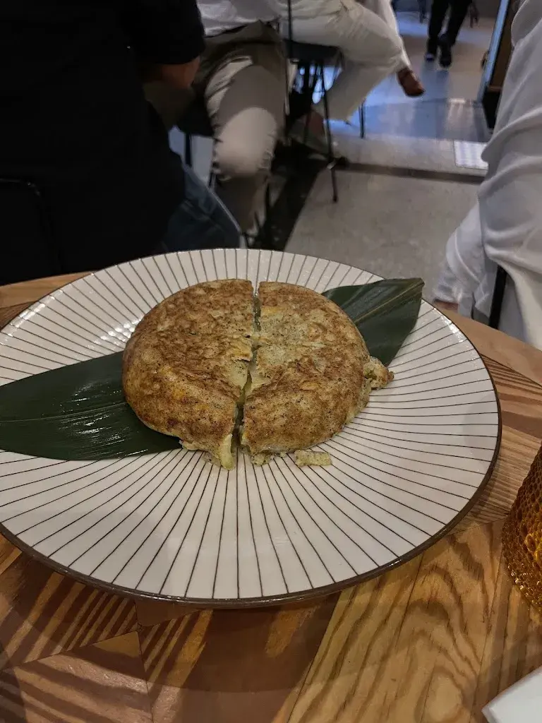 Jorge Augusto_CarmenBar_Carme_review