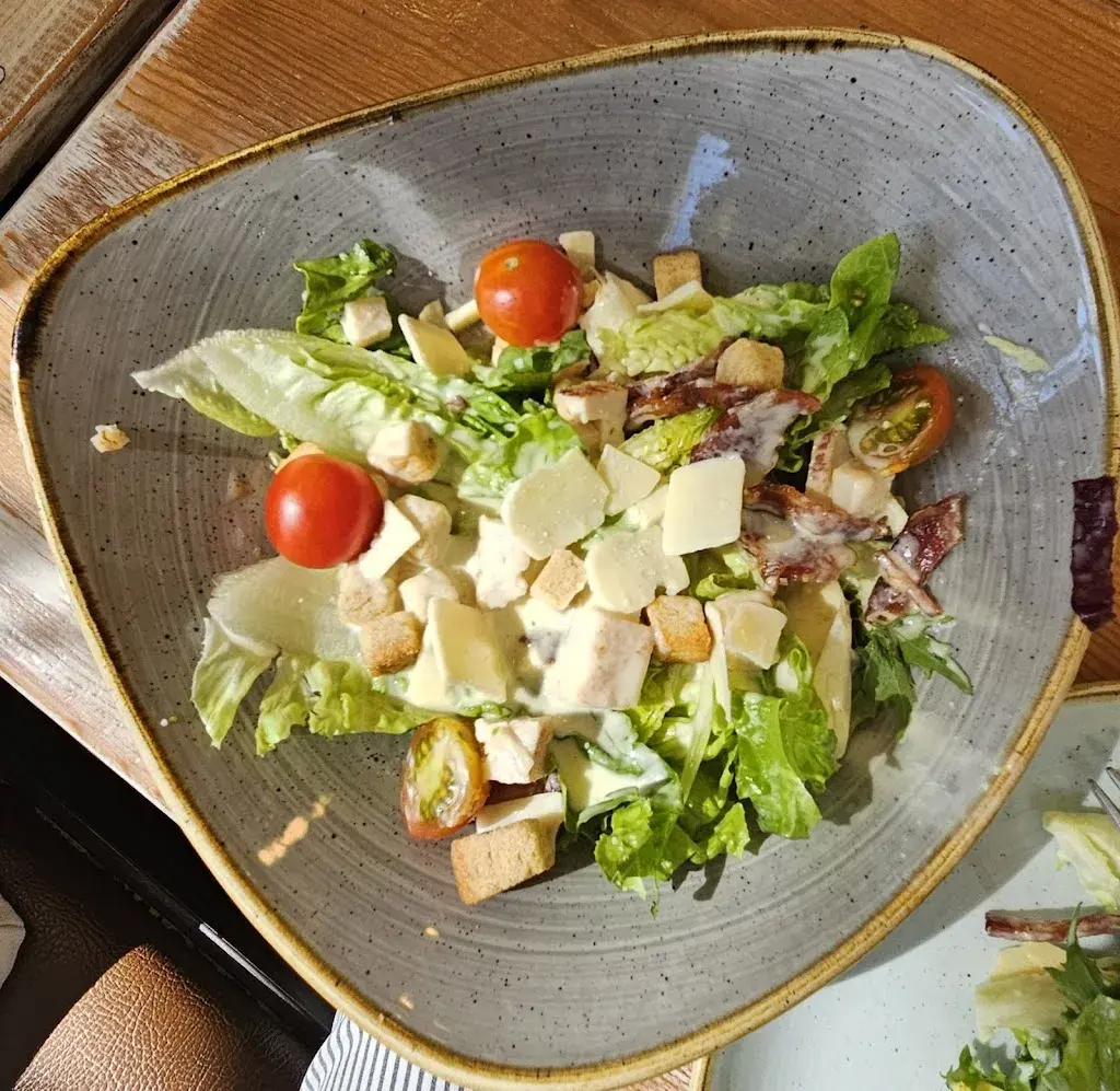 M E_Singular de Mayor 88_Carme_review