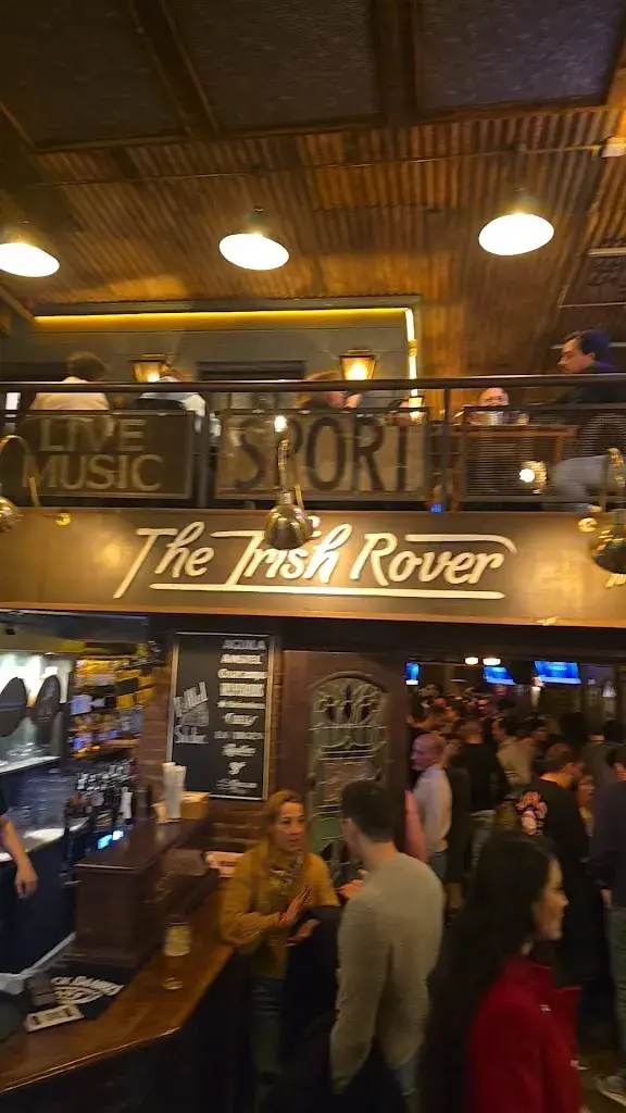 El Canalla - Irish Pub & Sports Bar_Carme_slider_image_2