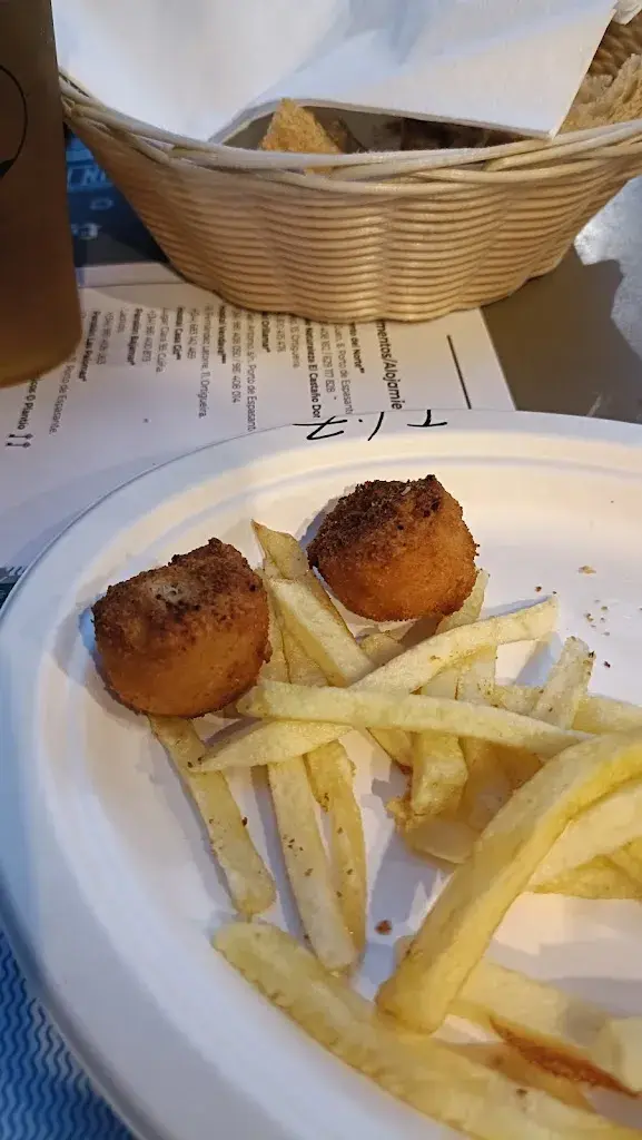 Ra Chel_Manolos Xantar_Ortigueira_review