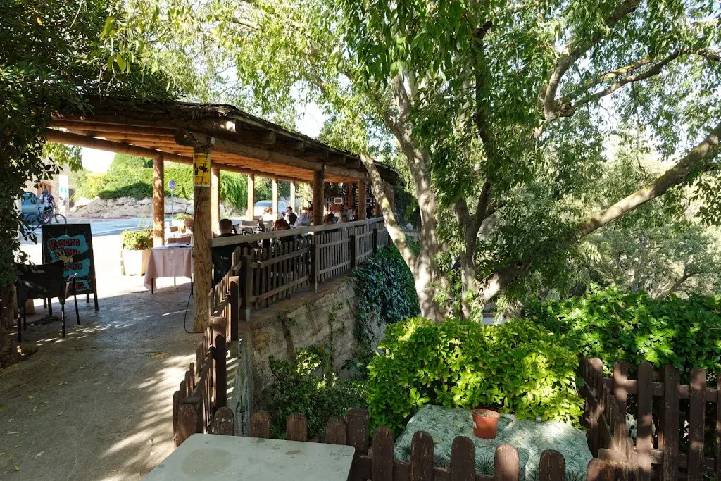 Howard Walsh_Restaurant El Barretet_Castellet i la Gornal_review