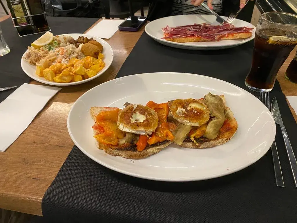 Işıl Özkaya_101 Bocatas_Castellet i la Gornal_review