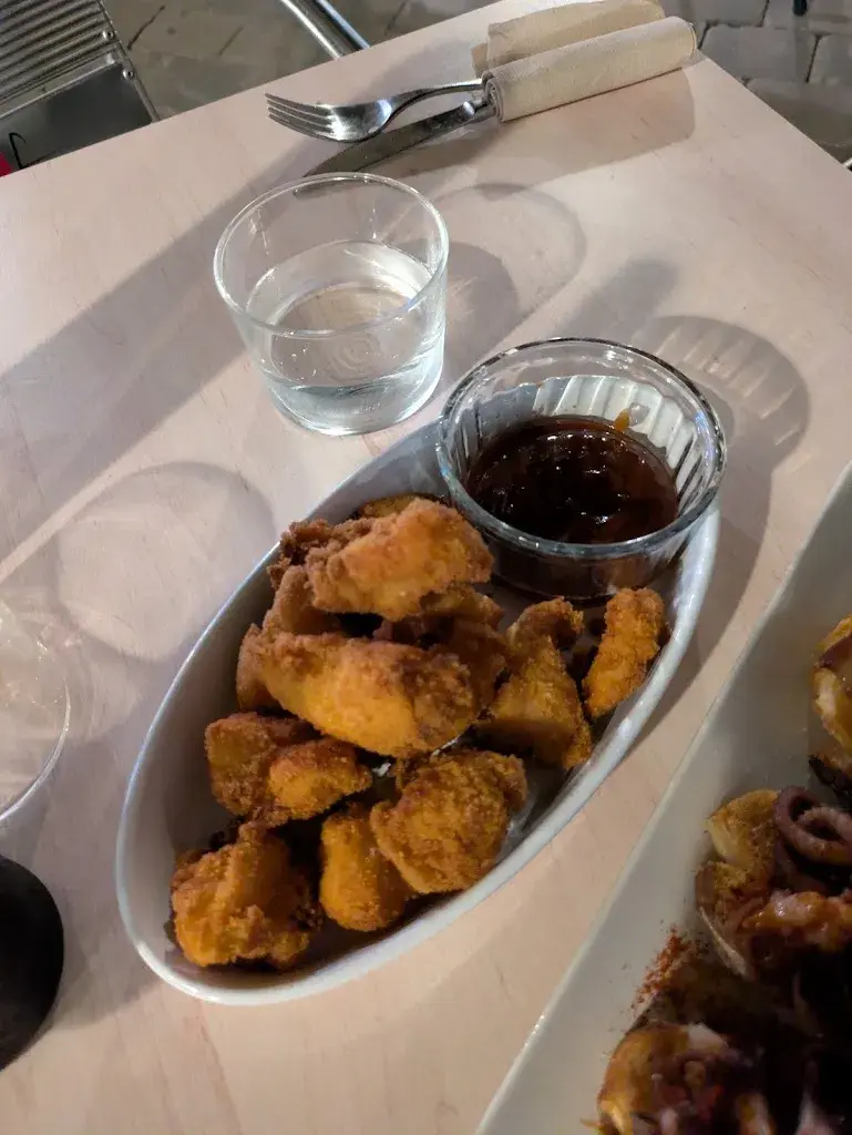 Carles Pelaez Pelegri_La Poua_Castellcir_review