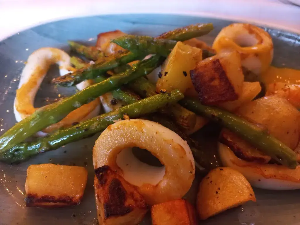 Kariiko_La Violeta Restaurant HOTEL SPA & CHILL OUT_Castellcir_recensione