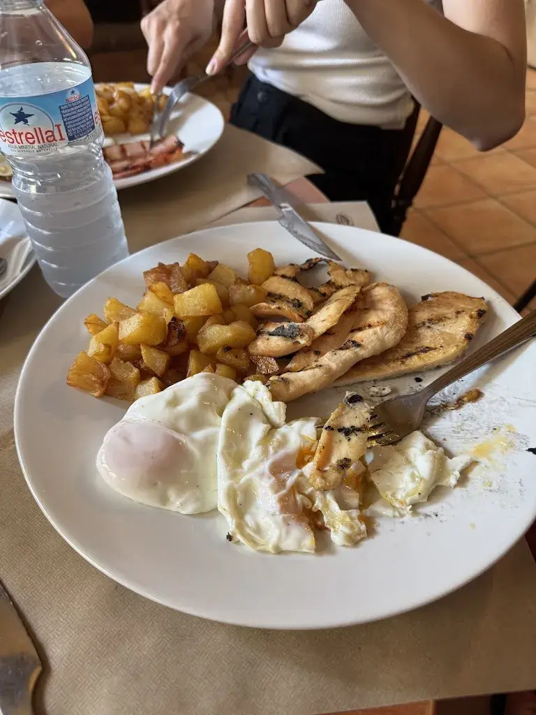 Lily Shiper_Imperial_Castellcir_review